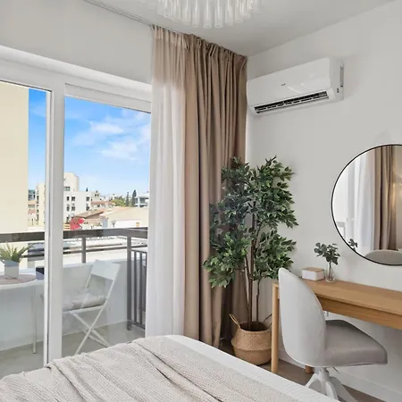 Apartment The Serene